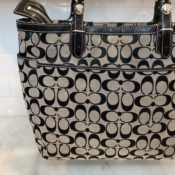 Coach Jacquard Signature Logo North South Large Gallery Tote - Picture 4 of 15